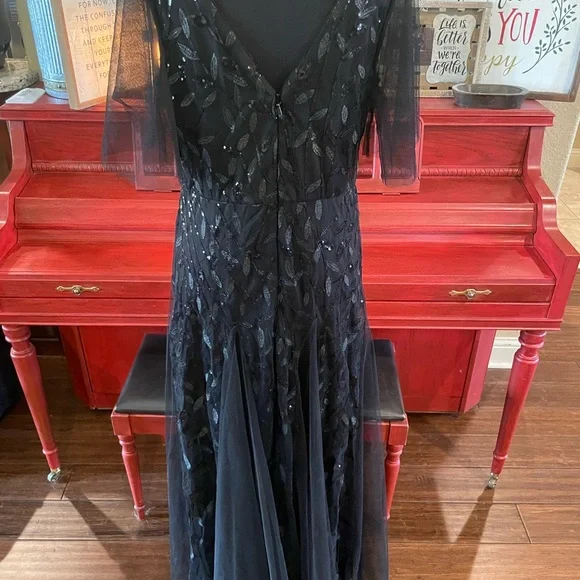 Ever Pretty Blue Flutter Sleeve Plunge Maxi Gown - Picture 2 of 3